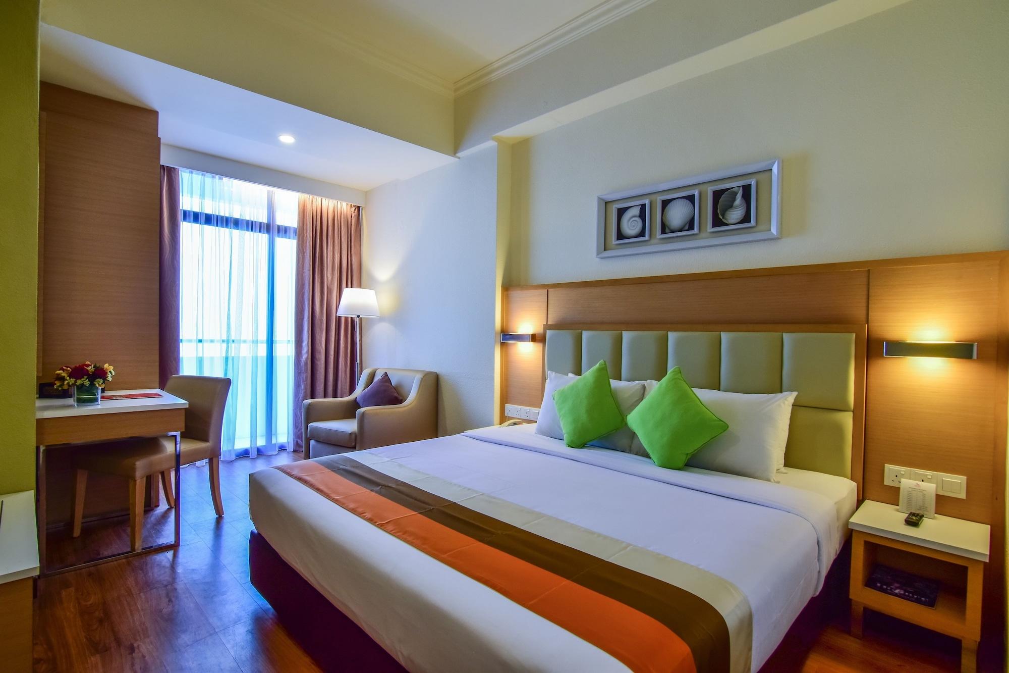 Hotel Sentral Seaview @ ​Beachfront Tanjung Bungah  Extérieur photo