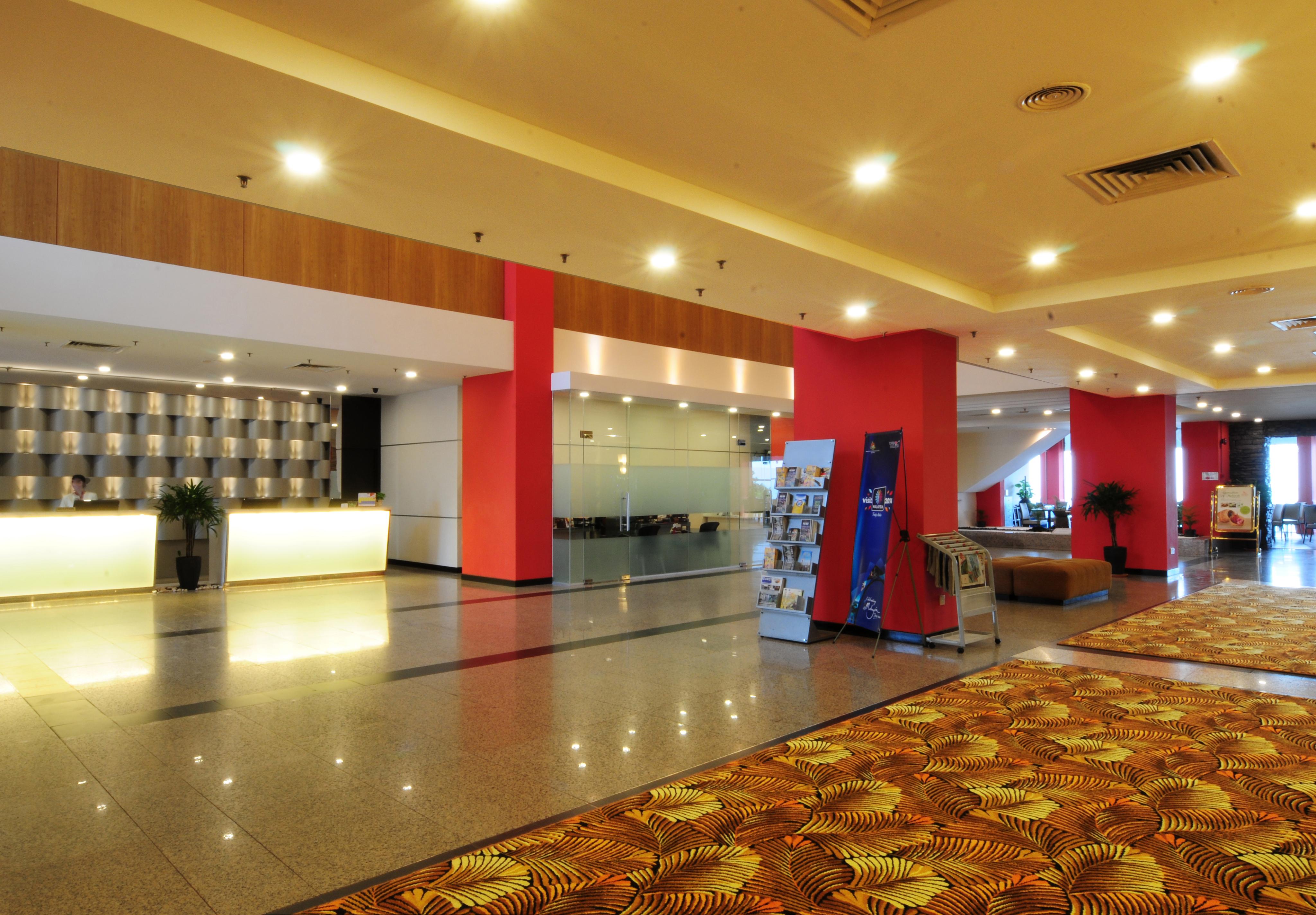 Hotel Sentral Seaview @ ​Beachfront Tanjung Bungah  Extérieur photo