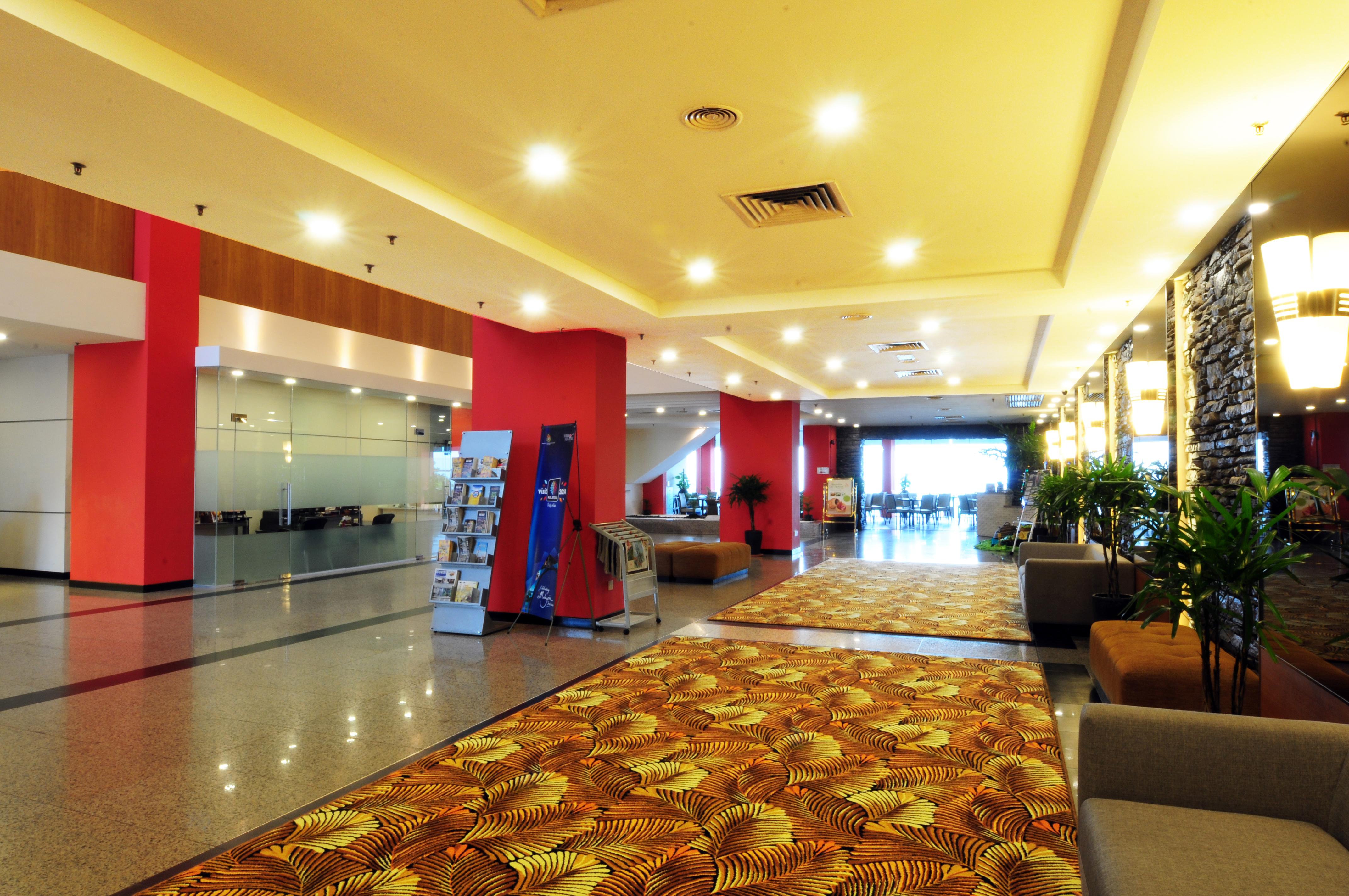 Hotel Sentral Seaview @ ​Beachfront Tanjung Bungah  Extérieur photo