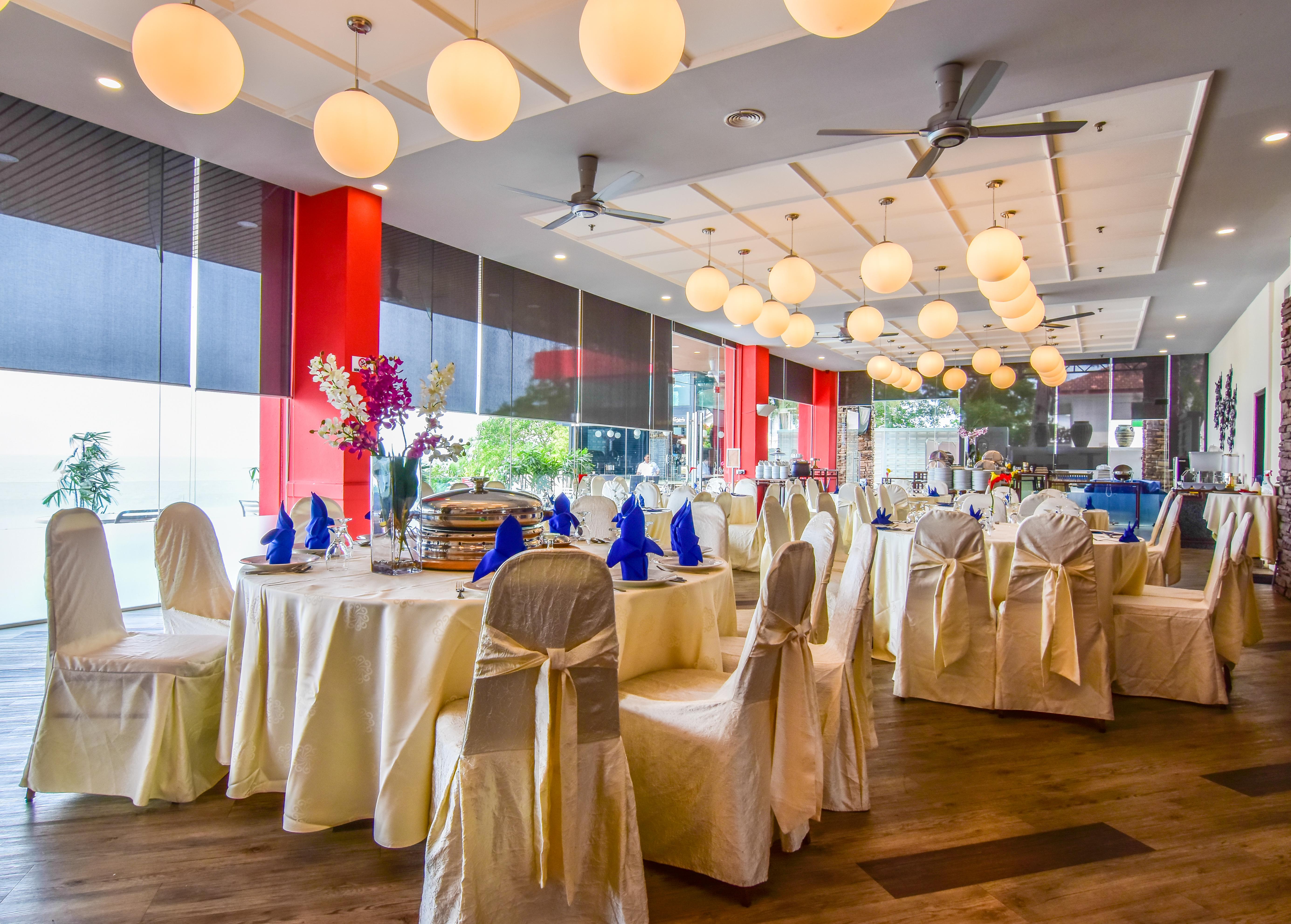 Hotel Sentral Seaview @ ​Beachfront Tanjung Bungah  Extérieur photo