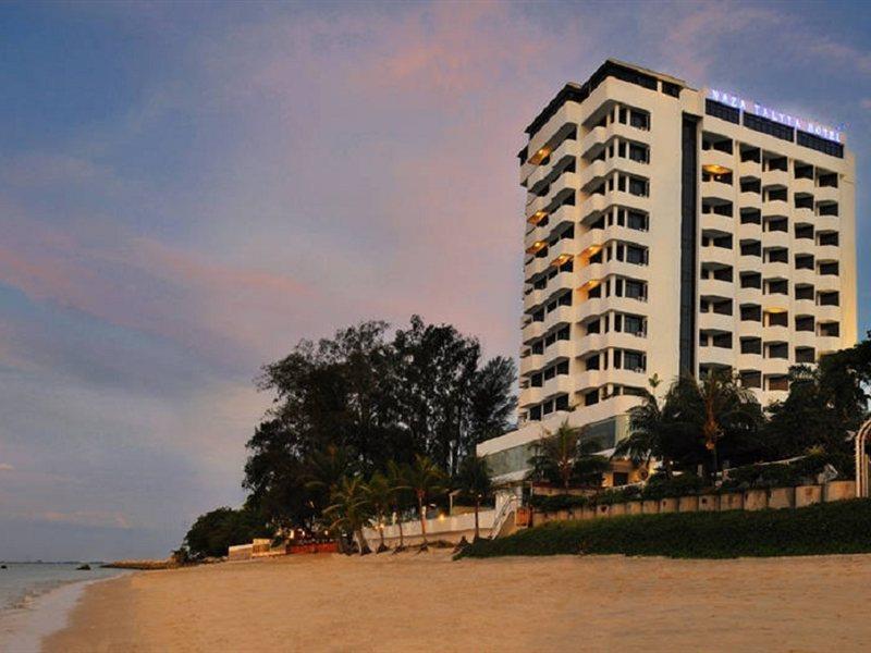 Hotel Sentral Seaview @ ​Beachfront Tanjung Bungah  Extérieur photo