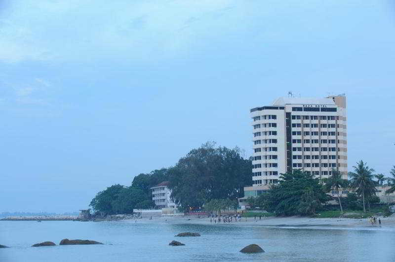 Hotel Sentral Seaview @ ​Beachfront Tanjung Bungah  Extérieur photo